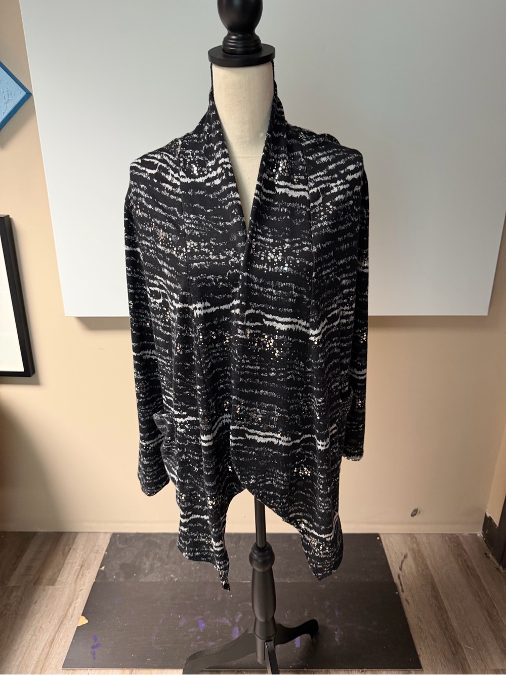 Black & White Open-Front Draped Women's Cardigan Jacket